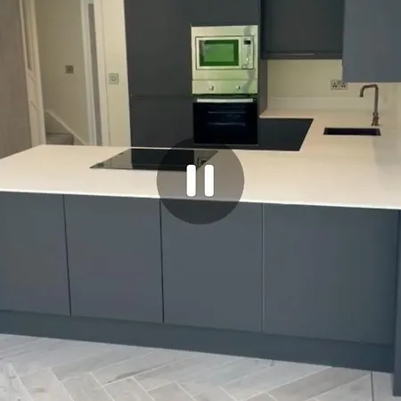 Leeds Lux Living Holiday home *